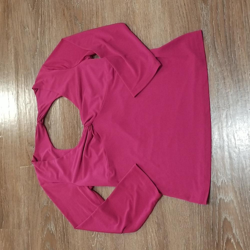 (L) Heart Soul Back Cut Out Top Solid Color Dainty Feminine Holiday Girlhoodcore